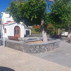 https://candelas-house.in-canary-islands.com